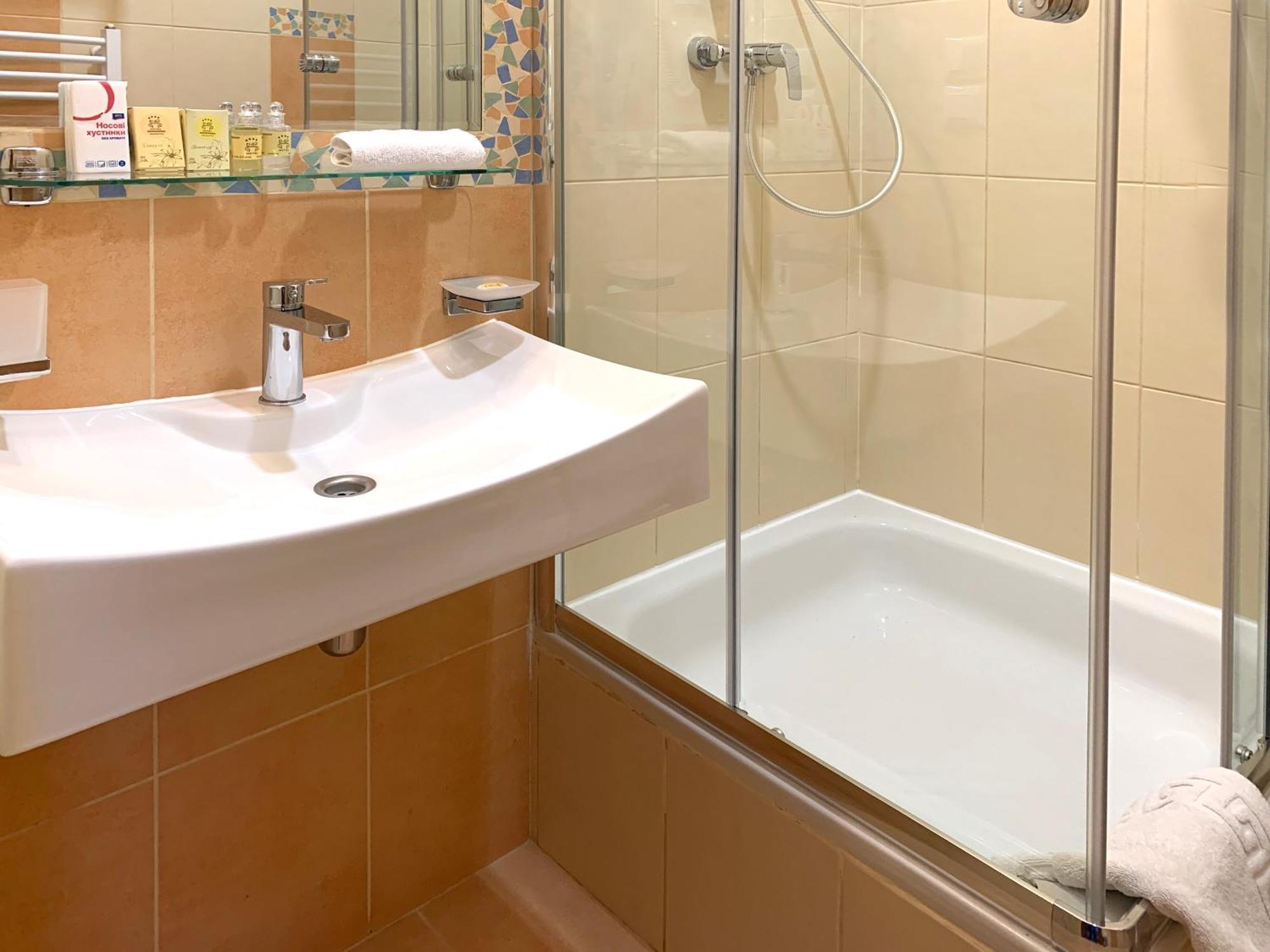 Economy Room In Hotel Eney إلفيف الغرفة الصورة