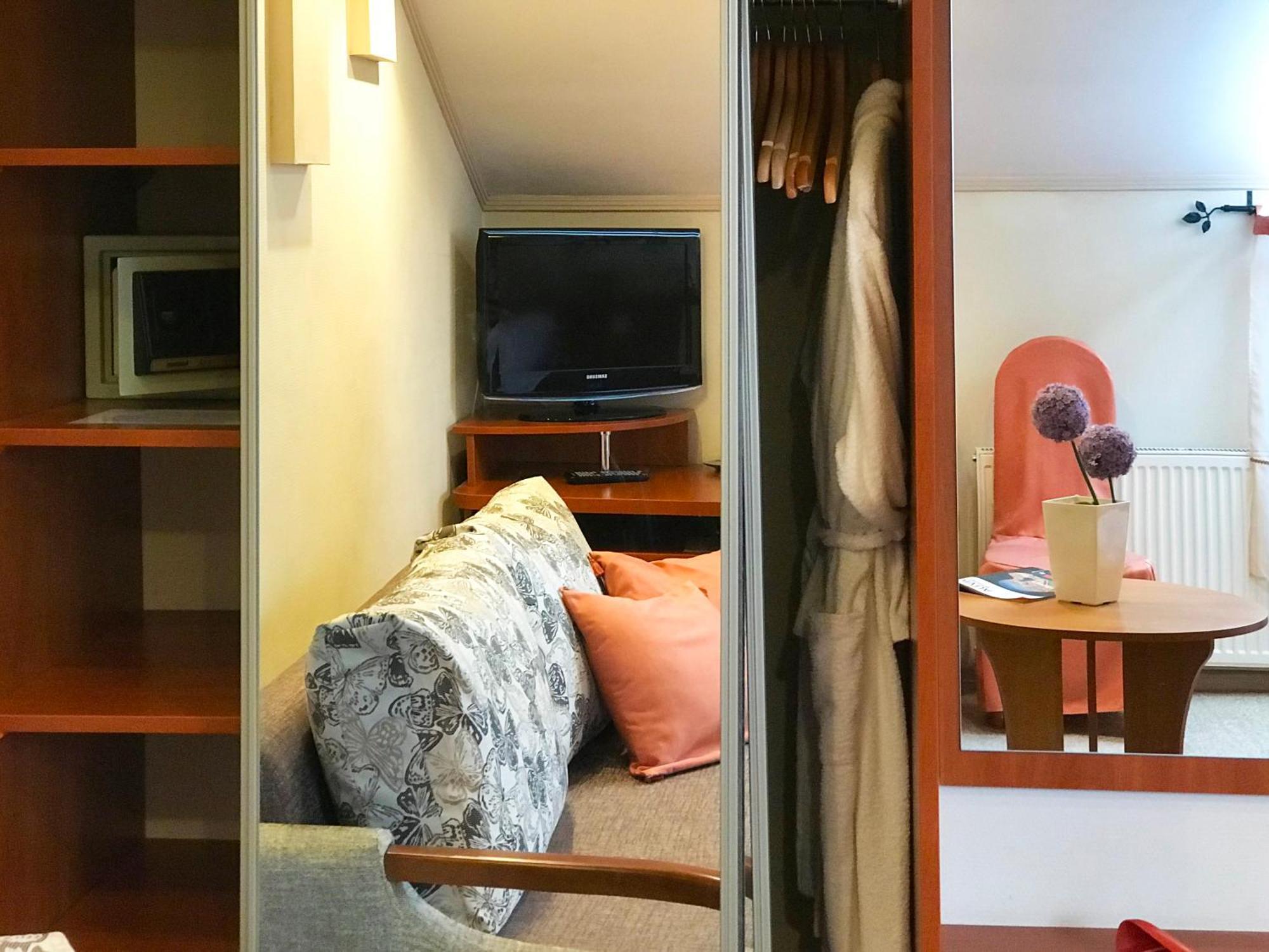 Economy Room In Hotel Eney إلفيف الغرفة الصورة
