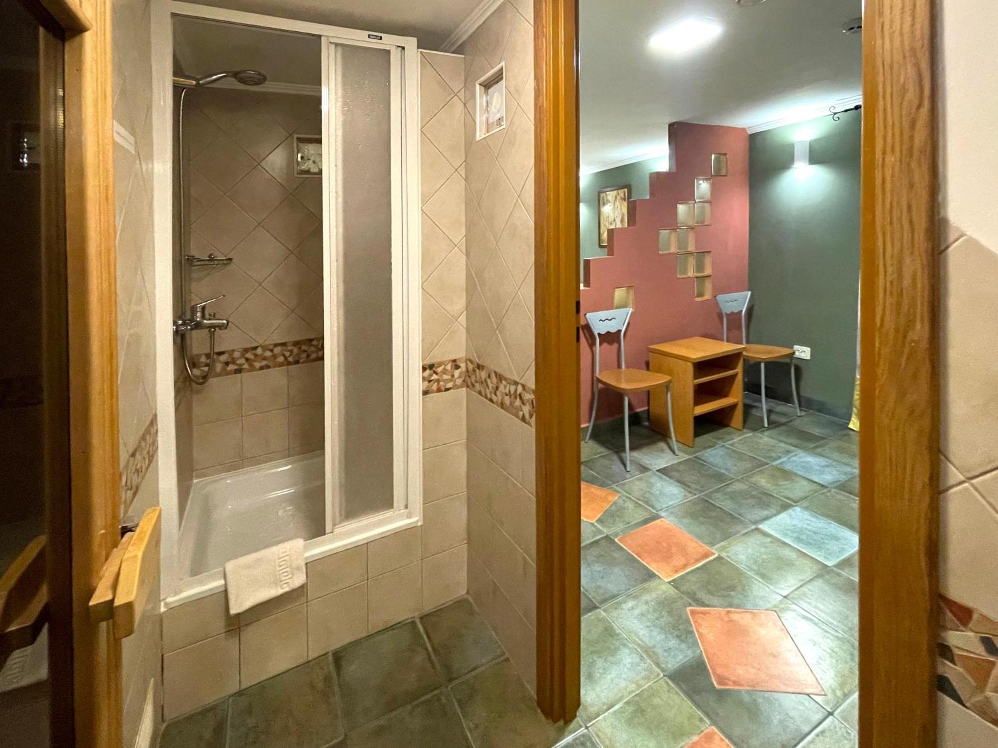 Economy Room In Hotel Eney إلفيف الغرفة الصورة